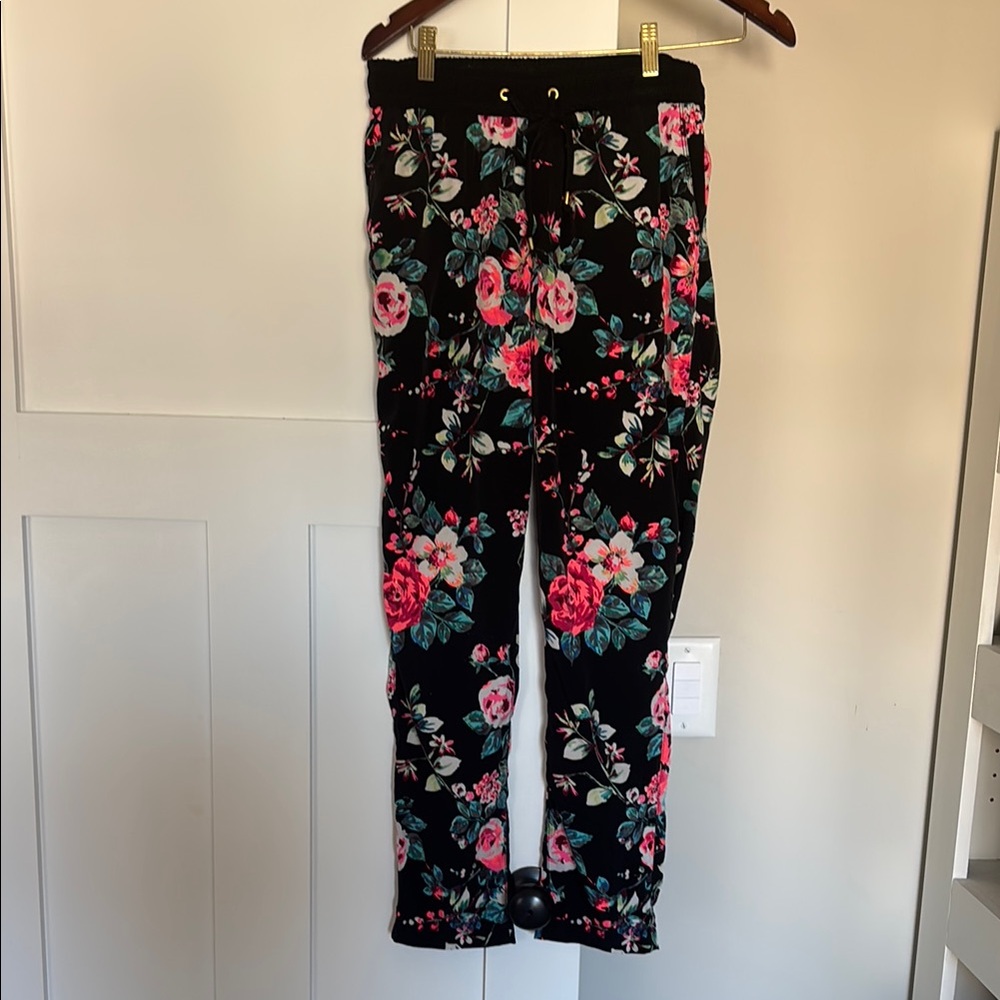 Women’s Floral Jogger Pant